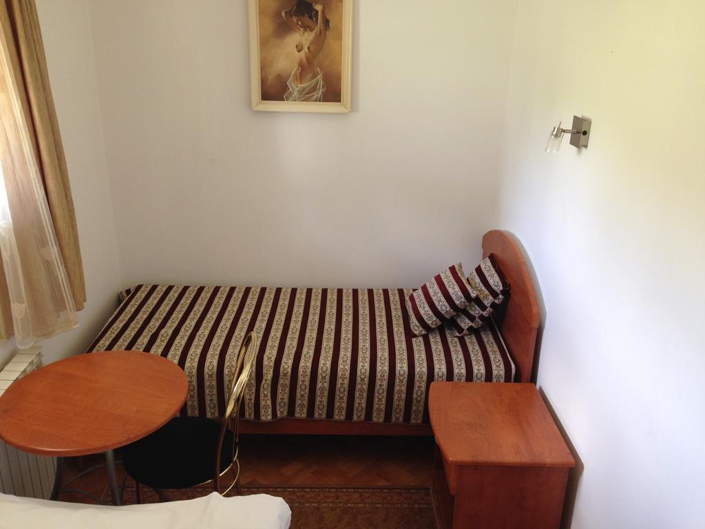 B&B Gea Generalski Stol
